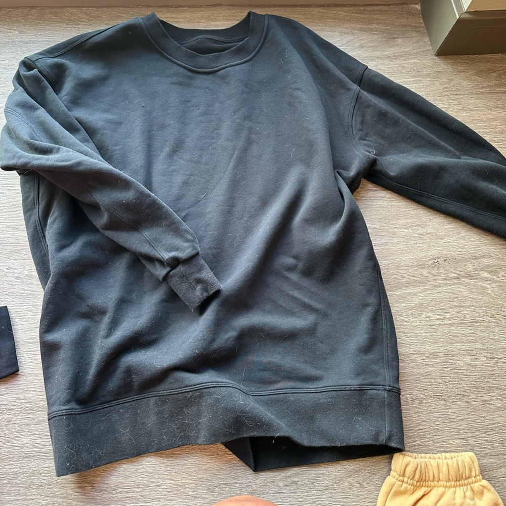 LULULEMON CREW NECK